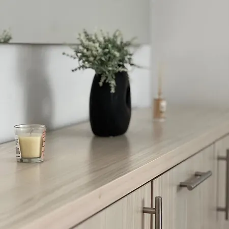 Free Personal Parking & Wi-fi - 5 Min Away From The Square - Modern And Cozy In The Centre Of Skopje
