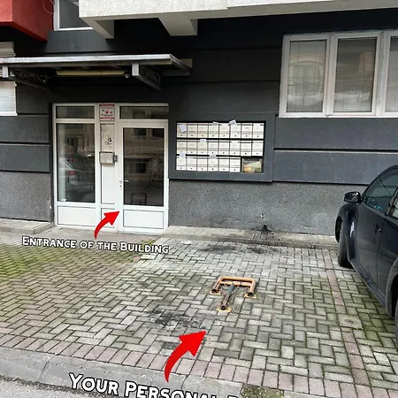 Free Personal Parking & Wi-fi - 5 Min Away From The Square - Modern And Cozy In The Centre Of Appartement Skopje